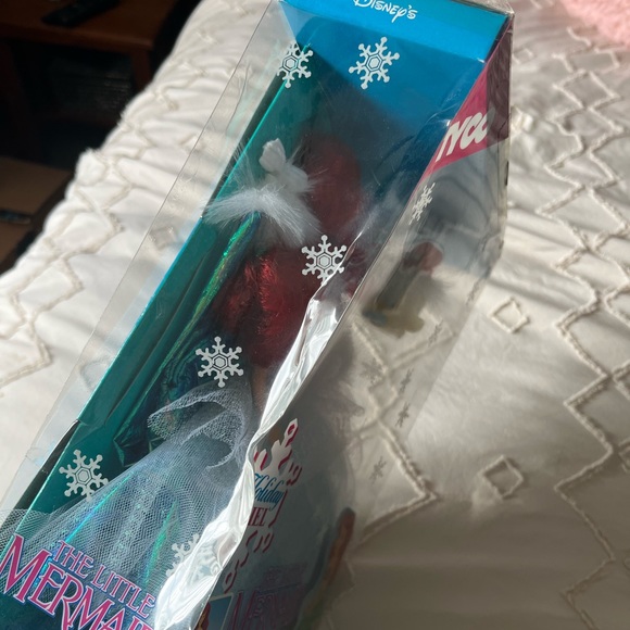 Holiday Ariel tyco excluded from 3/$15 - Picture 6 of 7